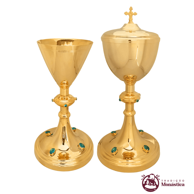 Conjunto de Cálice e Âmbula com Detalhes em Pedras