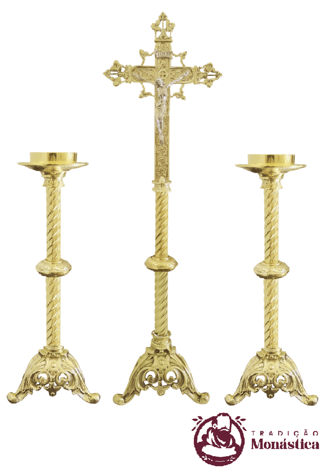 Conjunto de Castiçais de Vela e Cruz Para Altar - Tripé - 3pçs Bronze