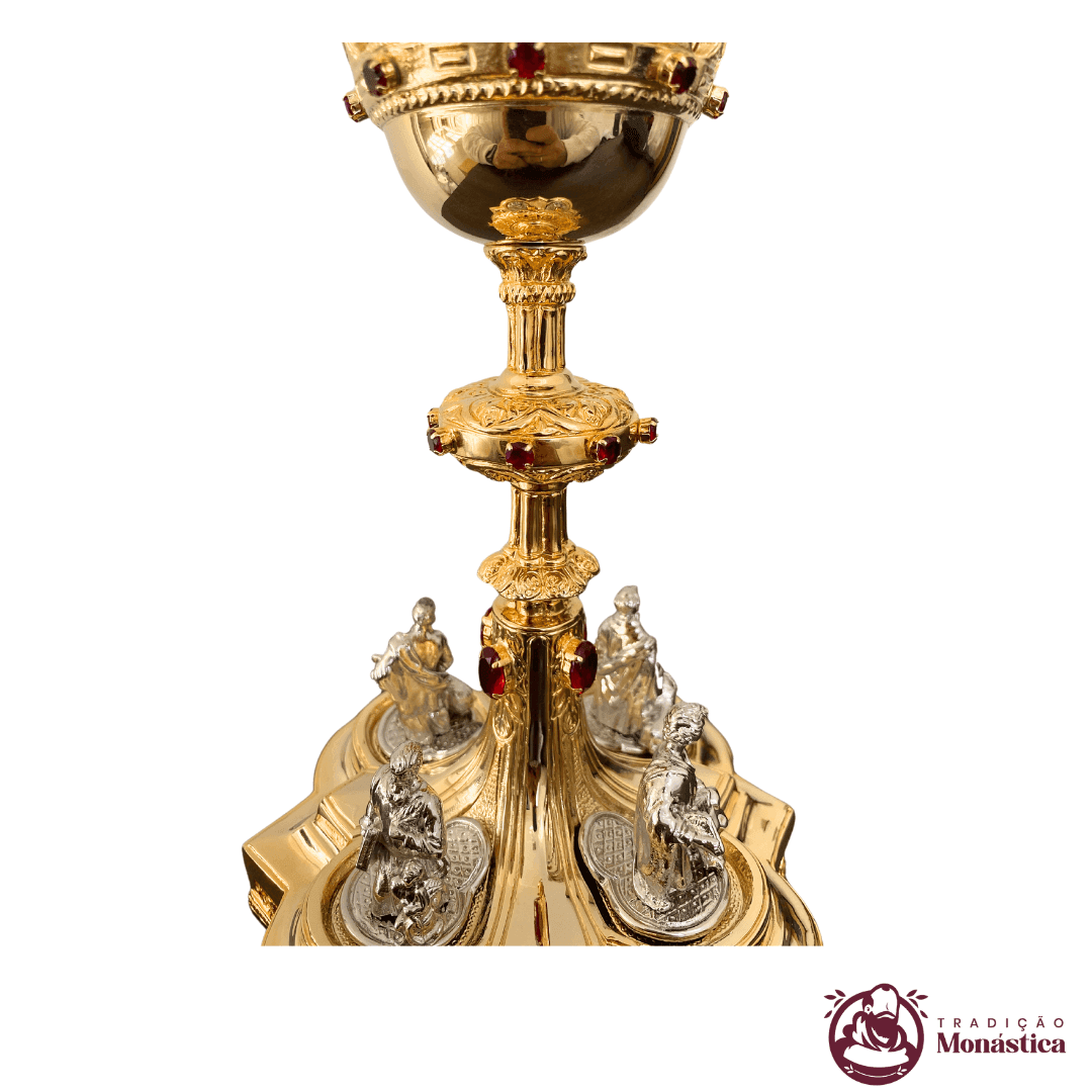 Cálice Gótico Banhado em Ouro - Detalhes dos Evangelistas - 2