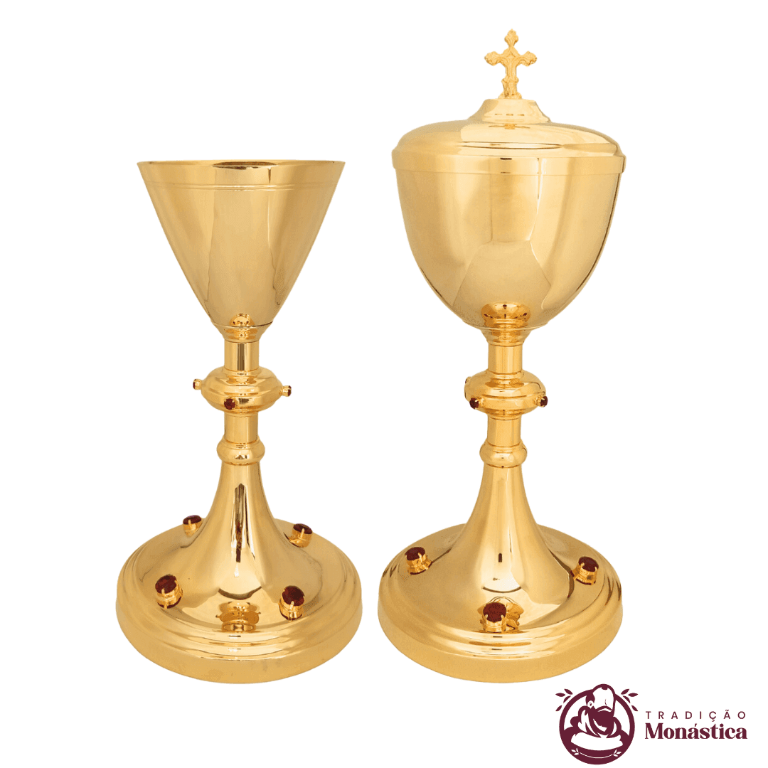Conjunto de Cálice e Âmbula com Detalhes em Pedras Vermelhas - 1