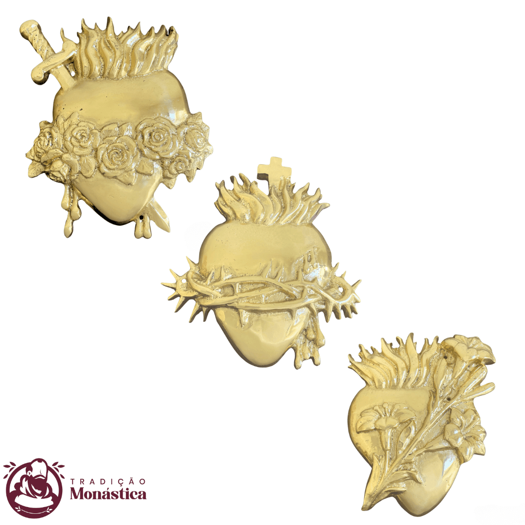 Conjunto de Apliques Sagrado Coração de Jesus, Imaculado Coração de Maria e Castíssimo Coração de José Conjunto de Apliques Sagrado Coração de Jesus, Imaculado Coração de Maria e Castíssimo Coração de José